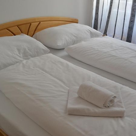 Goldfisch Apartment Taborstrasse Wina Bagian luar foto